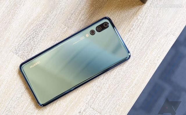 华为P30Pro国行售价遭曝光,8+128G售5688元