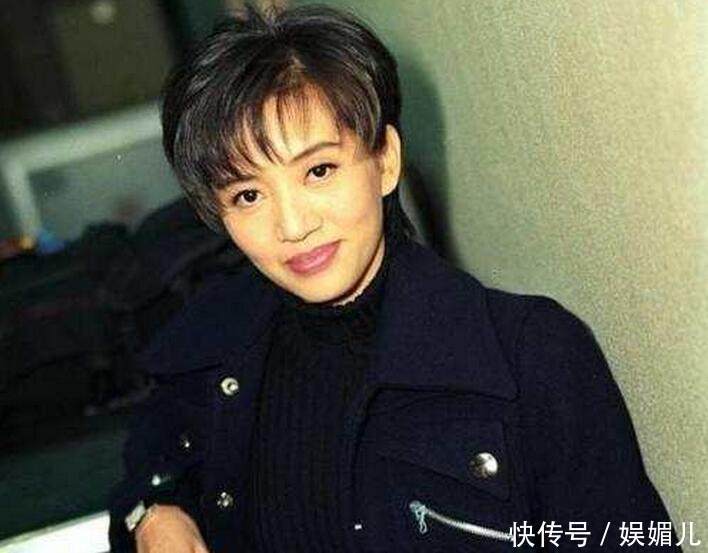 他是梅艳芳儿时的偶像,美貌演技不输赵文卓,6