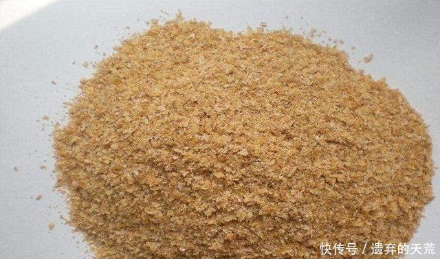 老渔翁分享一款夏季野河钓鱼饵料配方 专钓大