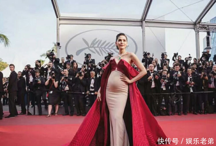 第一位挺着大肚子走国际红毯的女星,范冰冰同
