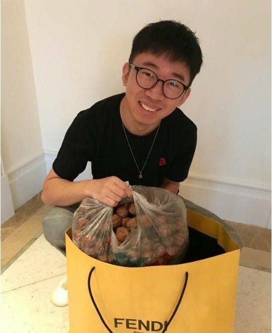 别的女星怀孕防小三，谢娜怀孕却防他！网友：你是认真的吗？