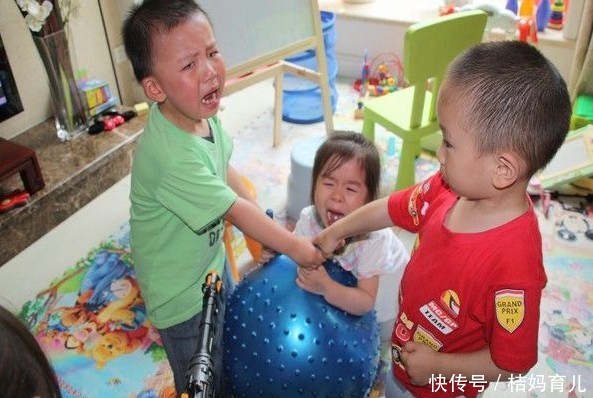 6岁之前爸妈一定要“逼”宝宝改掉这3个坏习惯,别不当一回事!