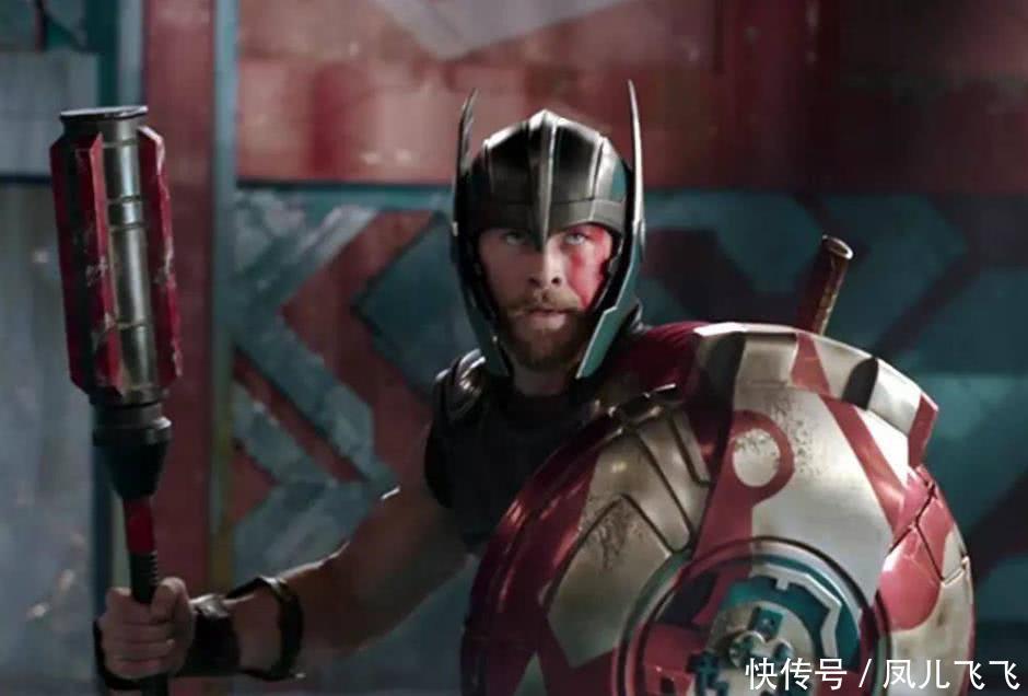 复联3雷神为什么砍的是灭霸的胸口?电影开头