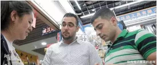 中国人去叙利亚旅游,买了10斤香皂30袋葡萄干