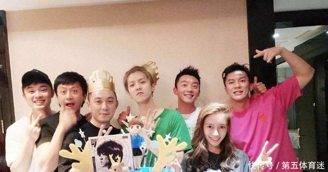 鹿晗生日众明星送祝福,关晓彤准时,陈赫却被吐
