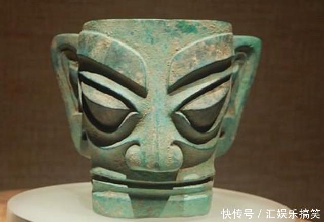 厄齐尔长得像迪丽热巴?国宝三星堆表示不服!