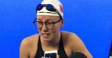 女运动员背后的心酸游泳冠军生理期坚持下水,