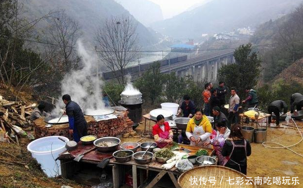 那是农村独有的习俗，一种无法复制的味道！