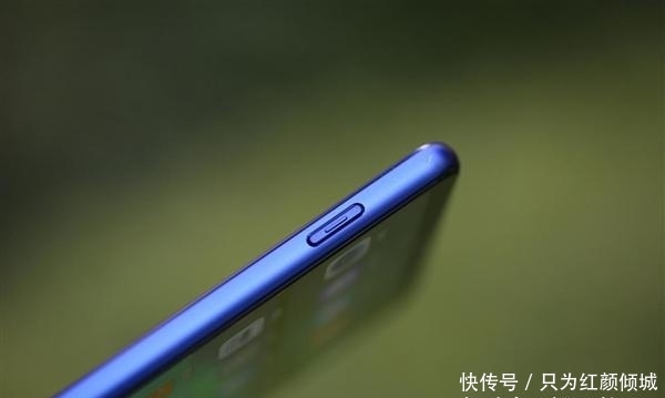 华为巨屏旗舰!6.95英寸+麒麟970+液冷散热+五