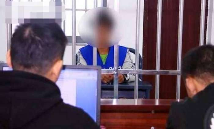 女大学生兼职做伴游，却被男子拖入草丛，男子：都是你情我愿的事