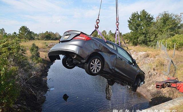 新车保险如何计算