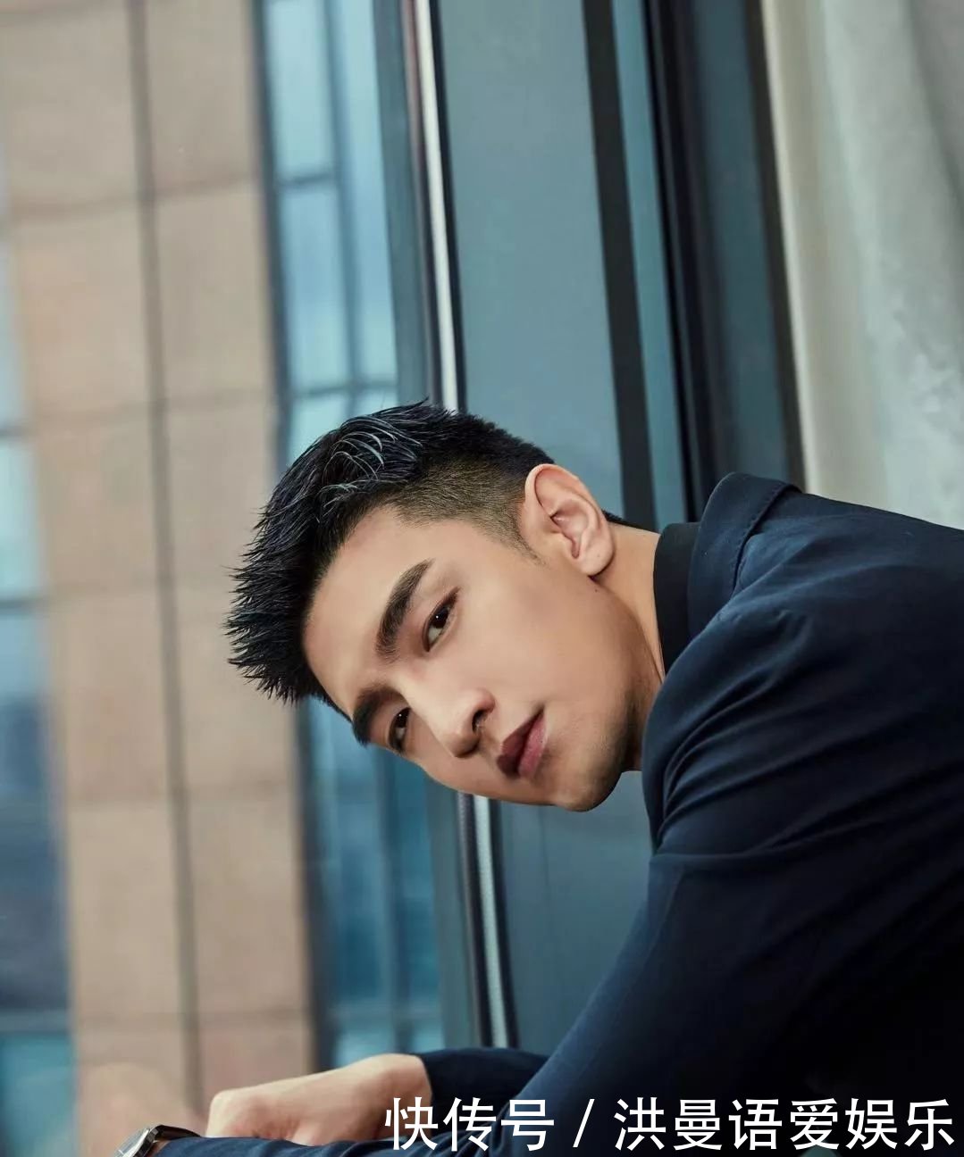 王鸥抢奚梦瑶资源?Z姓男演员惨遭报复?靳东被