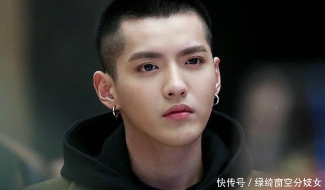 改过名字的明星,张艺兴接地气唐艺昕最甜,而他