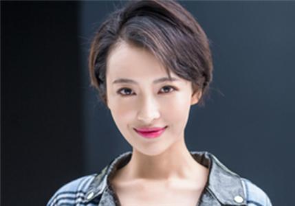 这些明星同名却不同命，歌手郭美美被她害惨，女版杨洋被迫改名