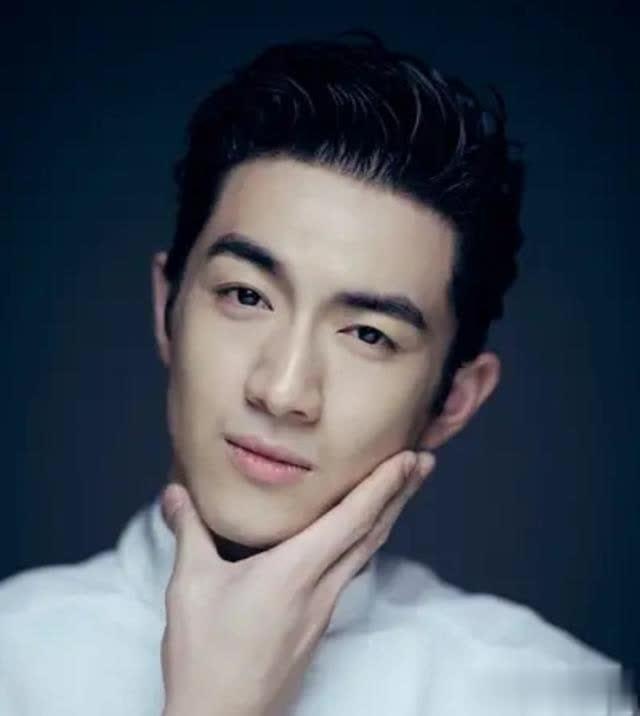 沈腾之前真的是校草!盘点娱乐圈的明星校草 有你的男神吗?