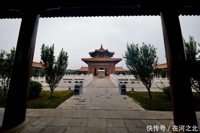 菩提岛 菩提树下 海风拂面 任天地在胸中激荡