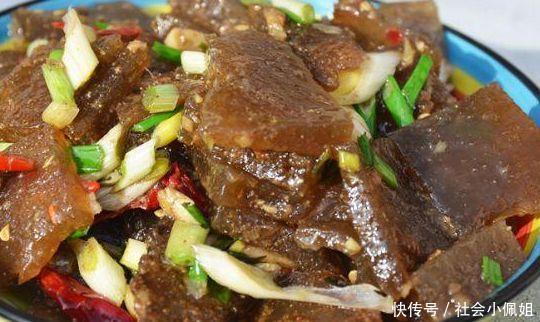 第一次去男友家吃饭,做了一道拿手菜,准婆婆拍