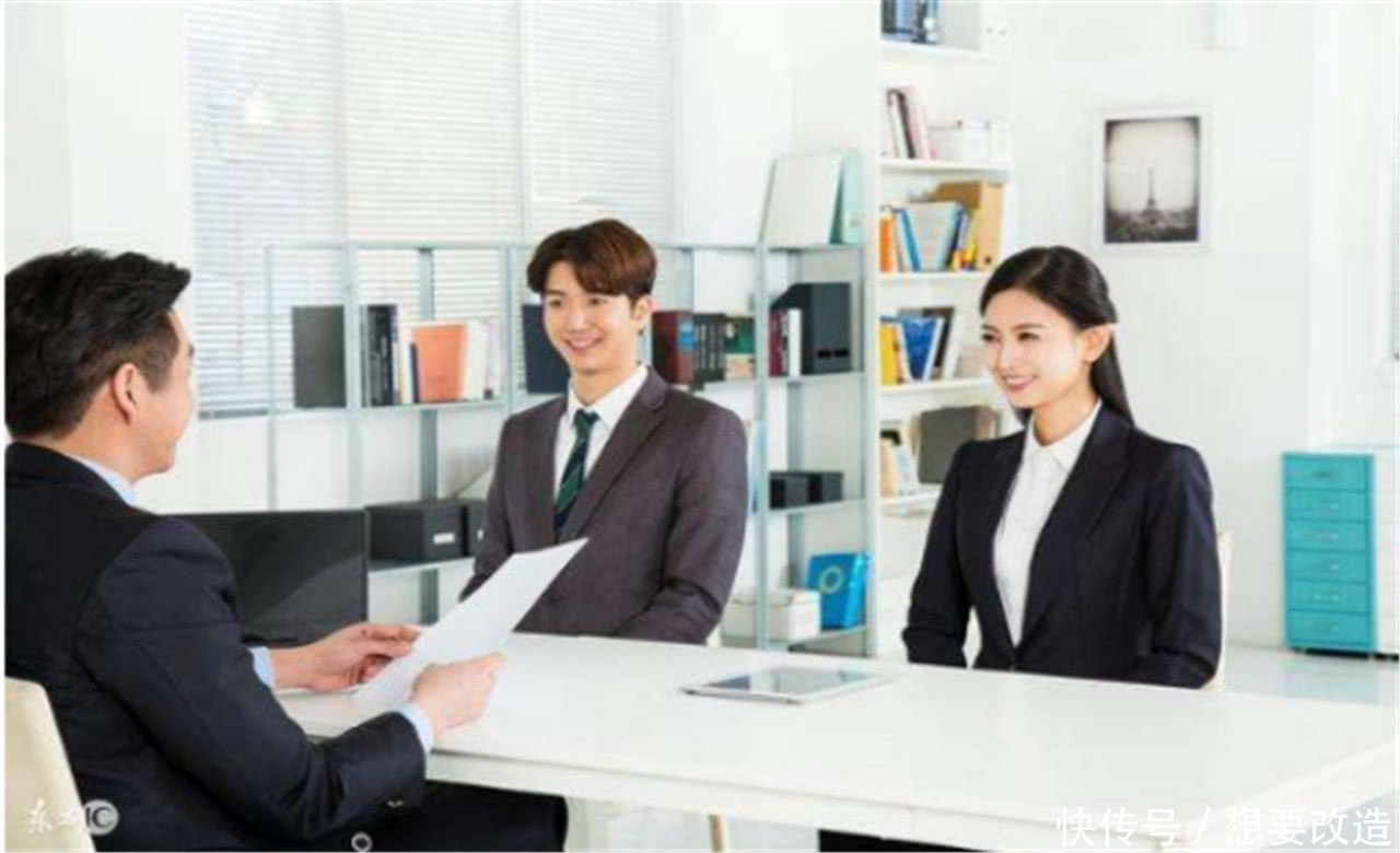 面试官:什么蛇生命力最强?小伙奇葩回答，当场被录用