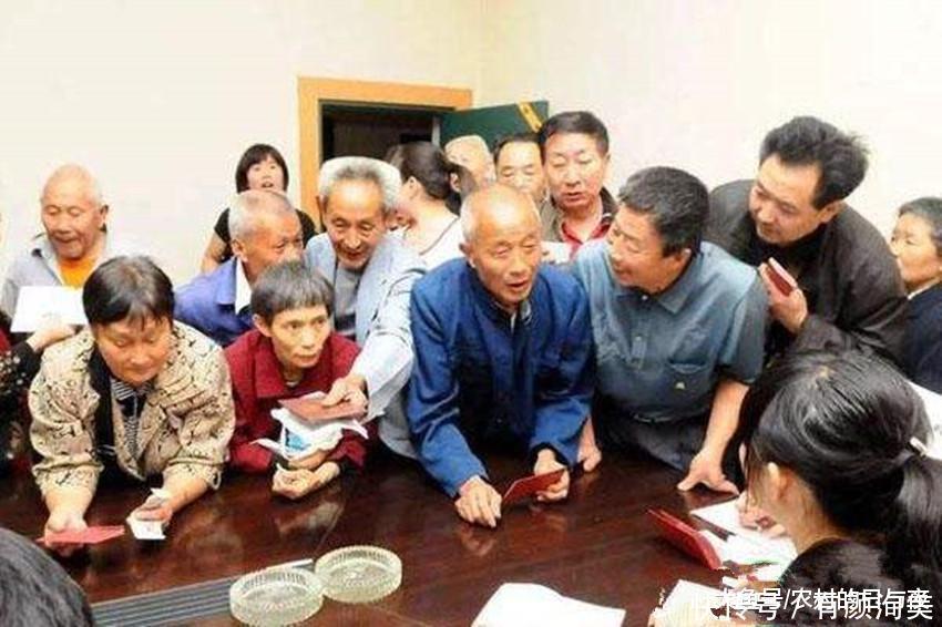 月, 农民这个证还没换的抓紧去换了, 以后用处很