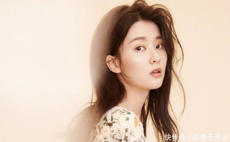 《在劫难逃》官宣阵容,鹿晗戴棒球帽演杀手,乔