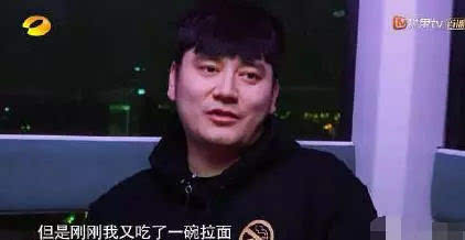 健身还没多久，钱枫就瘦出腹肌？仔细一看原来是画的