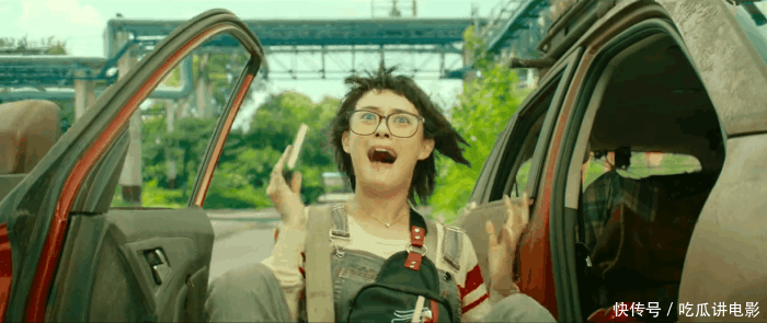 恶棍天使, 邓超的海豚音引起雪山崩塌, 孙俪的大