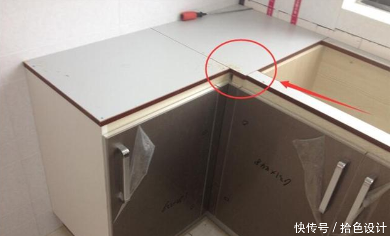 花1200块一米定制橱柜,安装时却出现两种材料,业主气坏了 第4张 花1200块一米定制橱柜,安装时却出现两种材料,业主气坏了-家居窝