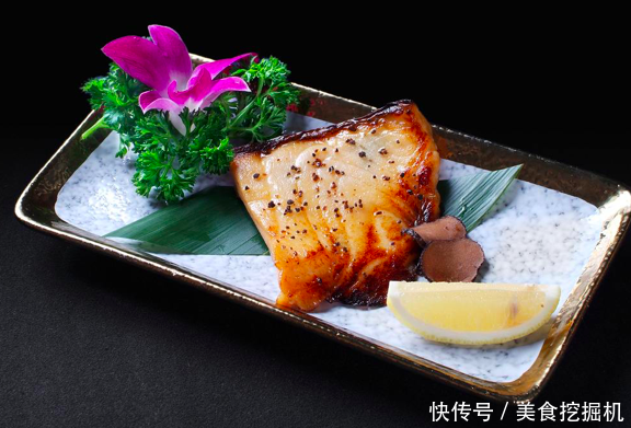 老板请客吃饭,上了一斤黑松露4W多,报警处理,