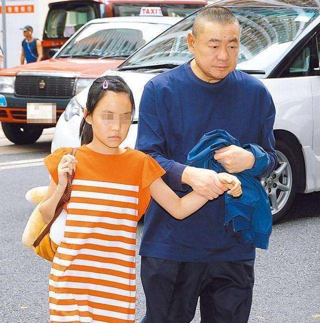刘銮雄发声不满前妻吕丽君, 称她生的女儿是来