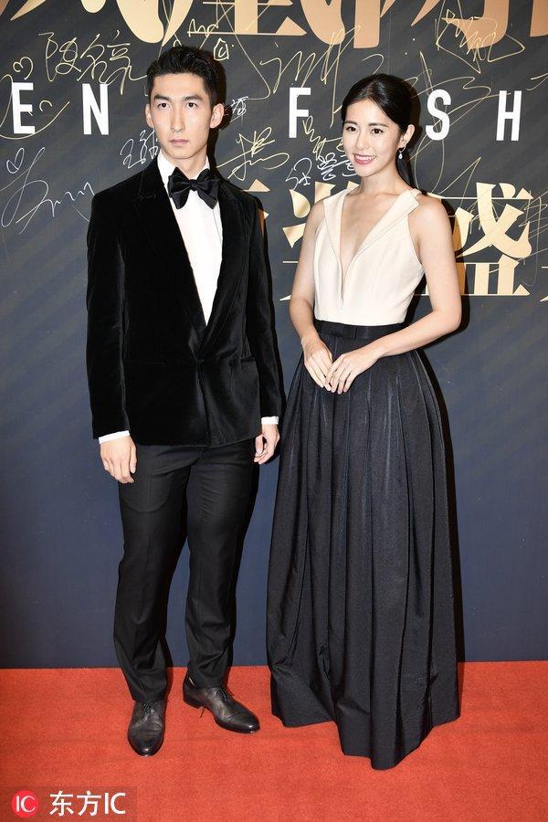 武大靖成娱乐圈宠儿与任容萱一同亮相,两人间