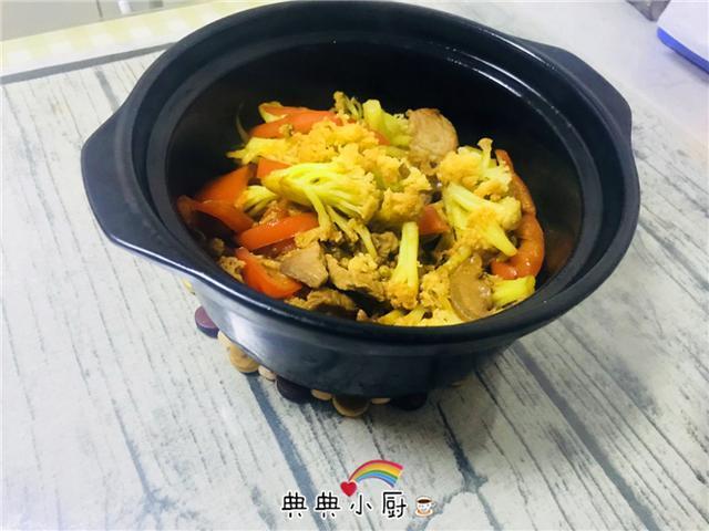 烧花菜不放一滴水,但却又香又好吃,一盘没吃过瘾