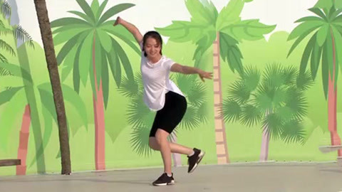 男生女生向前冲第十季 幼师展示优美藏族舞蹈 建筑师结队挑战赛道