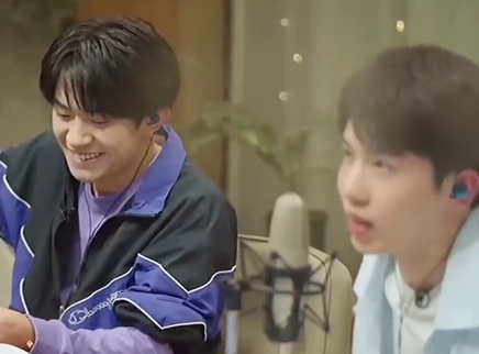 易烊千玺李俊濠土味情诗