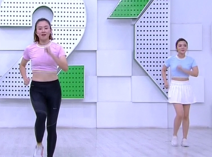 321动起来 健身操蜜桃臀训练