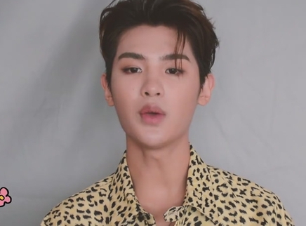 黄明昊携新专《18》空降饭团！