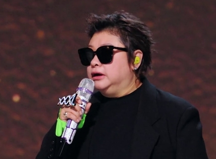 韩红唱跳舞台幕后