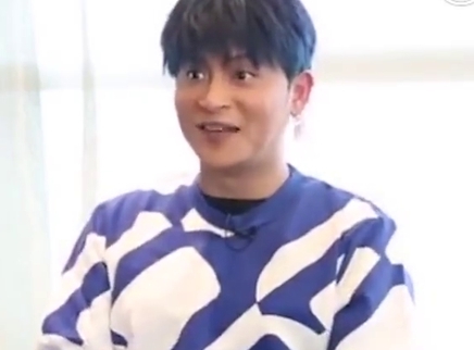 理娱打挺疼. TFboys面临的难题，他预言过？