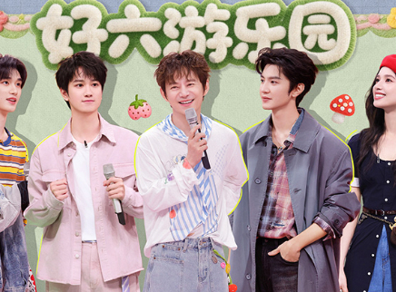 好甜！陈哲远单手抱张婧仪