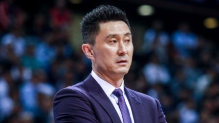【专访】杜锋：教练不止教球员打球 还要教他做人