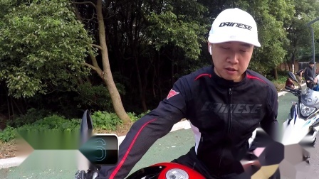 一台没有包围的“跑车”—宝马新S1000R