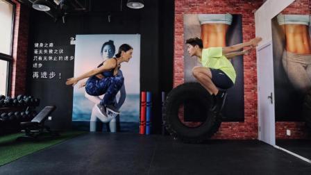 小鲜肉秒变猛男