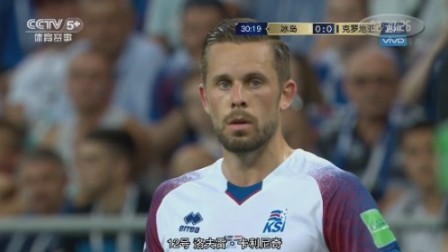 卡利尼奇神勇发挥扑出必进球 比亚尔纳松很无奈