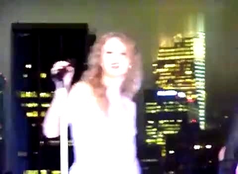 Taylor Swift Enchanted 纽约市天台 饭拍版-Taylor Swift (泰勒·斯威夫特)