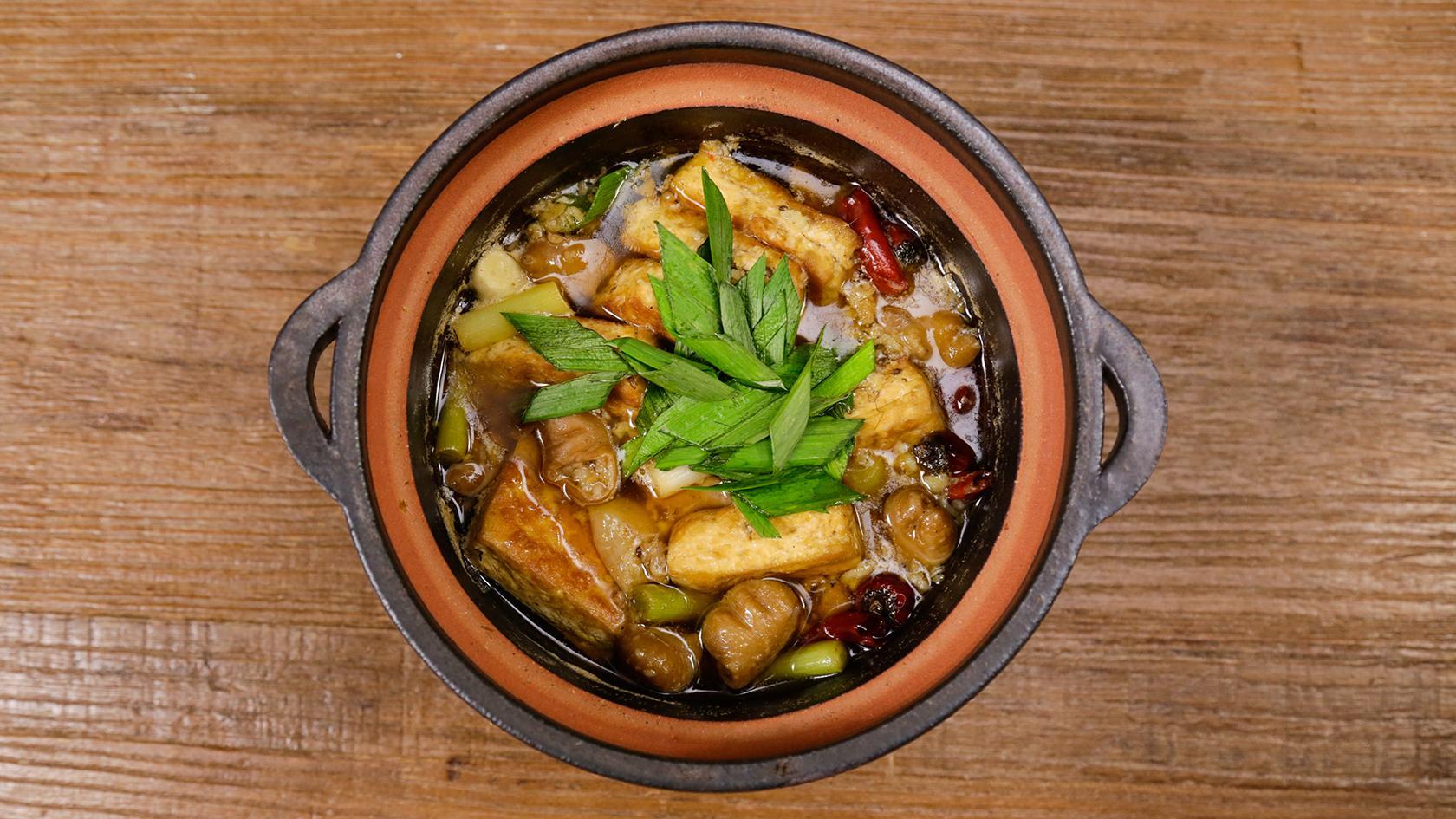 达人厨房 美食台｜臭豆腐肥肠煲