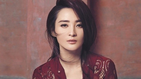Cover star 蒋勤勤 告别冷漠优雅随性而活