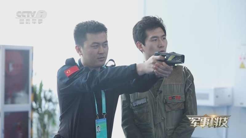 军事科技 《军事科技》 20230523 警博会上的尖端装备
