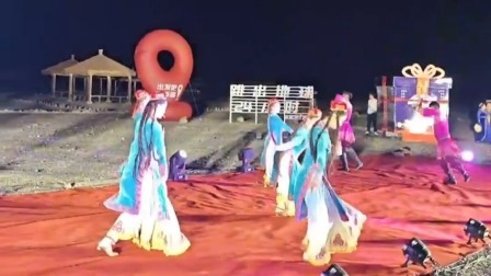 一起走进新疆哈密，探听古老神秘的故事