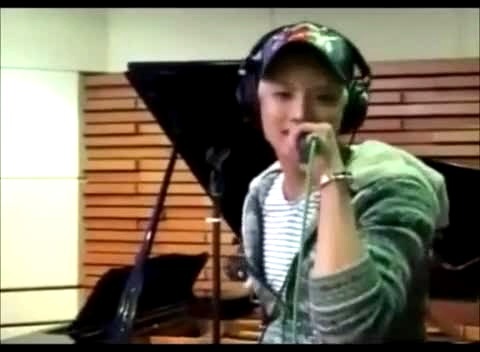 IU kiss&cry DORADORA YounHa's 星夜 现场版 12/05/08-U-Kiss (UKiss)