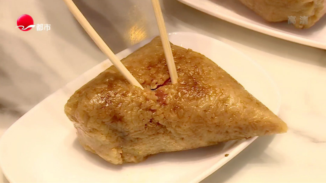 灵石路紧实“小脚”粽 日限200个