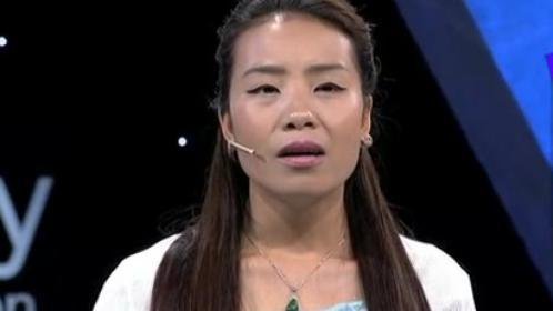 故事中国 周末版 十七岁失去双臂坚强生活无翼飞翔